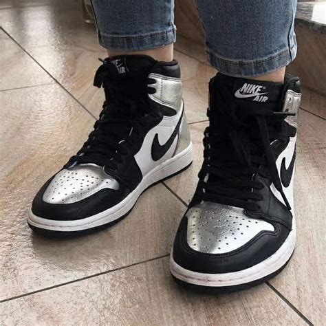 nike cd0461-001|Jordan 1 Retro High Silver Toe (Women's) .